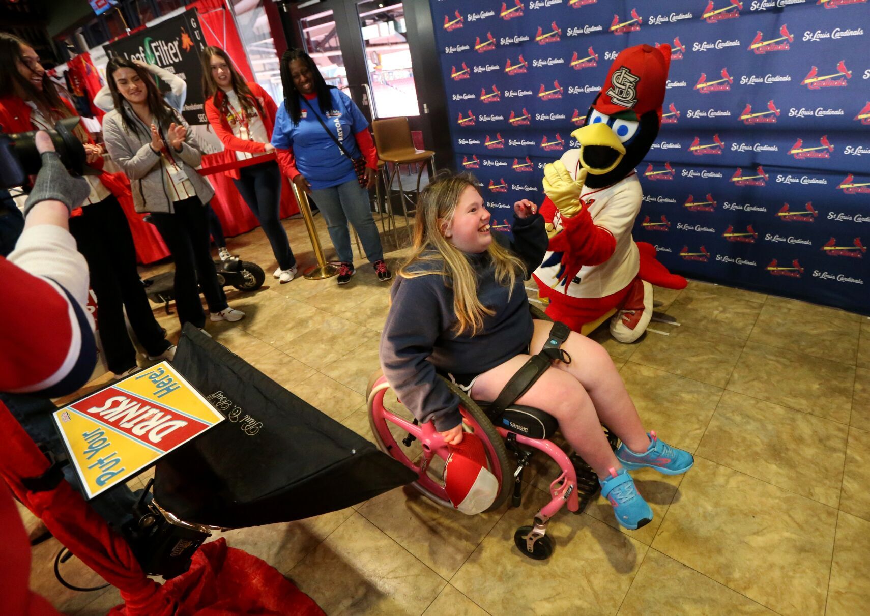 Fans to photos with Fredbird